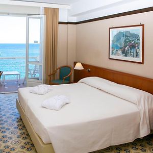 Superior  Beach Double Room